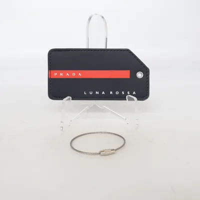 Accessoire de voyage (Luna Rossa) de Prada Beauty