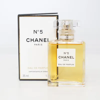 Eau de Parfum (N°5) från Chanel