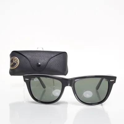 Glasögon (Wayfarer Classics RB2140) från Ray-Ban
