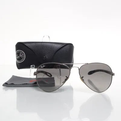 Solglasögon (RB 8307) från Ray-Ban