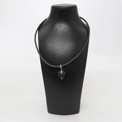 Halsband (Svart) från Nice Okänd metall