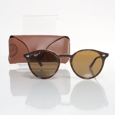 Solglasögon (RB 2180 Round) från Ray-Ban