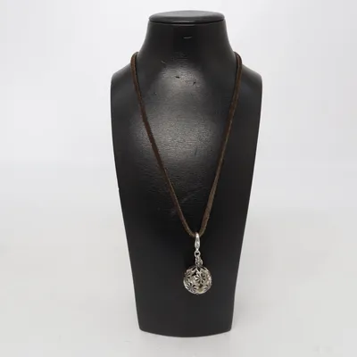 Halsband (Brun, Silverfärgad) från Nice Okänd metall