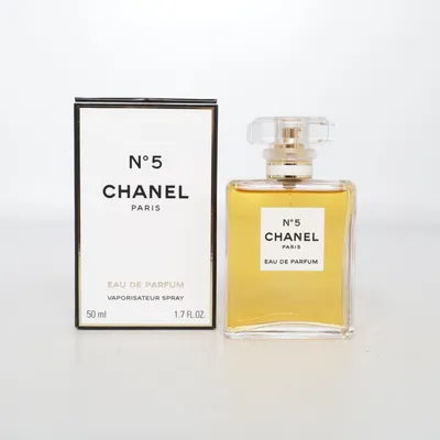 Eau de Parfum (N°5) från Chanel