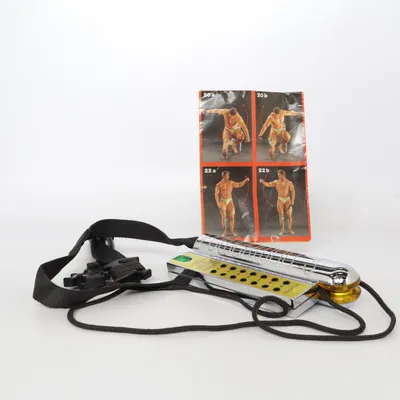 Workout equipment (Silver, Black, Yellow)