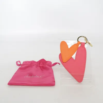 Väsktillbehör (❤️ HERZ Anhänger inkl. Aufbewahrungstäschchen in pink) från Katie Loxton