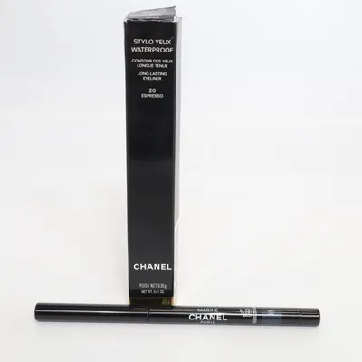 Eyeliner (STYLO YEUX WATERPROOF) från Chanel