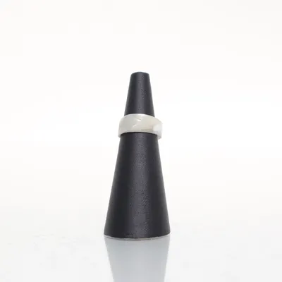 Ring (Wit) Onbekend materiaal