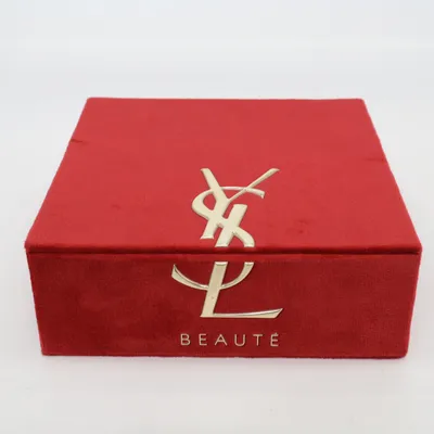 Box (Red) from Yves Saint Laurent Beauté