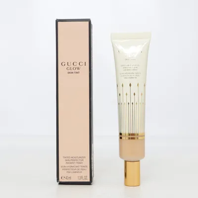 Foundation (Glow Skin Tint Medium 33) from Gucci