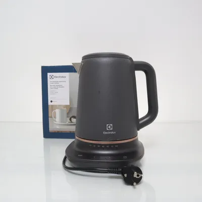 Vattenkokare (E7K1-6BP) från Electrolux