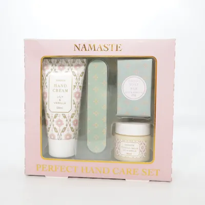 Skincare set (Perfect Hand Care Set) from Namaste