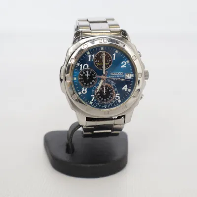 Wristwatch (V657-9010) from Seiko