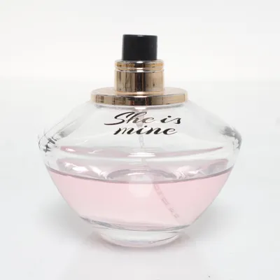 Eau de Parfum (She is Mine) från La Rive