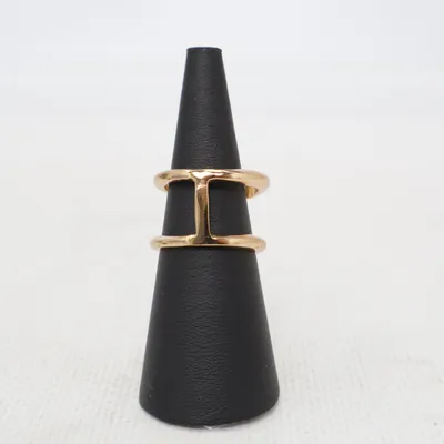 Ring (Guld) fra Urban Outfitters Rustfritstål