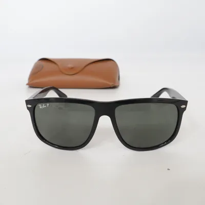 Solbriller (RB4147) fra Ray-Ban