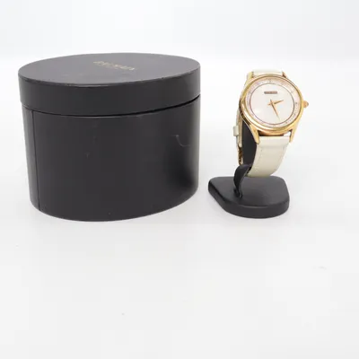 Armbandsur (3639) från Balmain