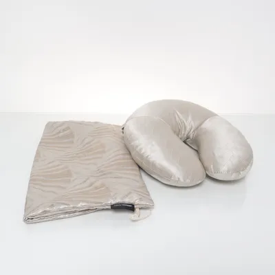 Nekkussen (Beige) van Armani/Casa