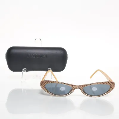 Zonnebril (3024-B c.621) van Chanel