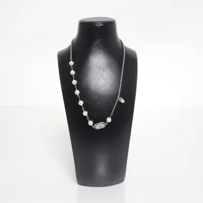 Halsband (Silverfärgad, Vit) från Alexander McQueen Okänd metall
