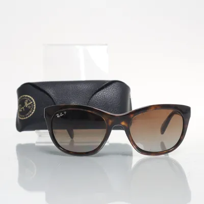 Solglasögon (RB 4216) från Ray-Ban