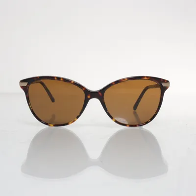 Solglasögon (B 4216) från Burberry