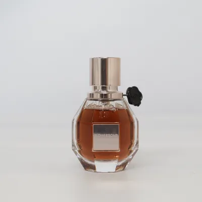 Eau de Parfum (Flowerbomb) de Viktor & Rolf