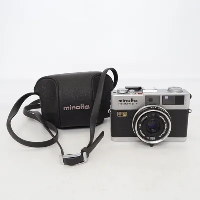 Analoge camera (Hi-Matic F) van Minolta
