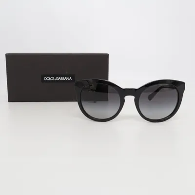 Solglasögon (DG 4279) från Dolce & Gabbana