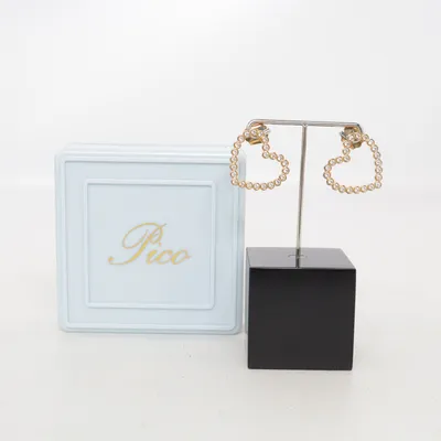 Earrings (Gold) from Pico Unknown metal