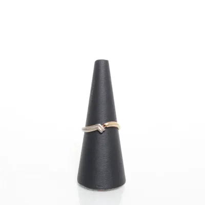 Ring (Gold, Silver) Gold