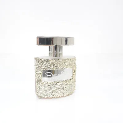 Eau de Parfum (Bella Essence) från Oscar de la Renta