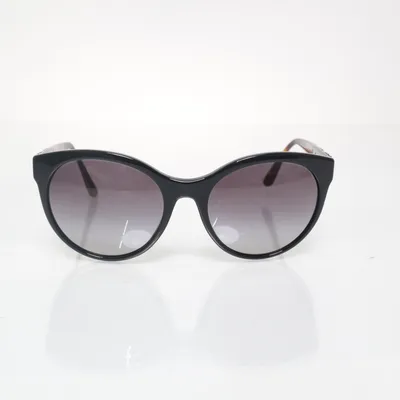 Solglasögon (B4236) från Burberry