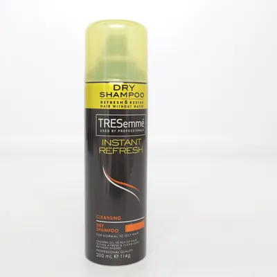 Dry shampoo (Instant Refresh) from TRESemmé
