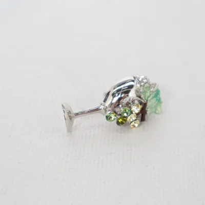 Brooch (Weinglas mit Trauben/Glitzersteinen ) Unknown metal