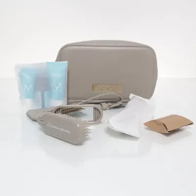 Necessär (China Airlines ) från Moschino