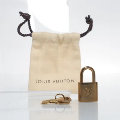 Hänglås (Guldfärgad) från Louis Vuitton