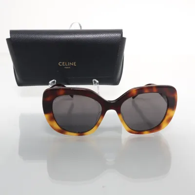 Zonnebril (Triomphe 06, CL40226U) van Celine