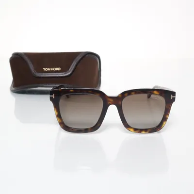 Solglasögon (Sari TF690) från Tom Ford