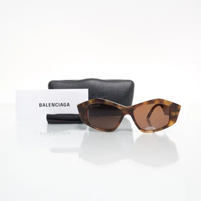 Zonnebril (BB0106S) van Balenciaga