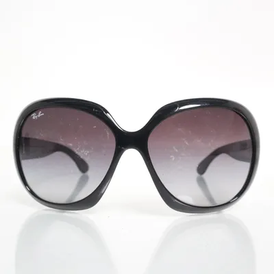 Solglasögon (RB 4098) från Ray-Ban