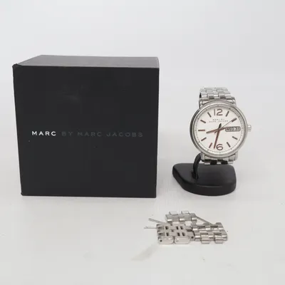 Armbandsur (MBM8646) från Marc by Marc Jacobs