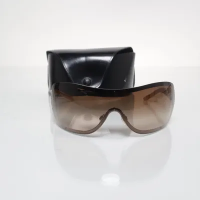 Solglasögon (4126) från Chanel