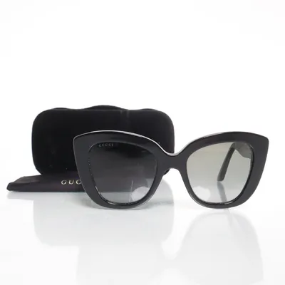 Solglasögon (GG0327S) från Gucci