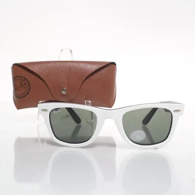 Solglasögon (RB 2140) från Ray-Ban