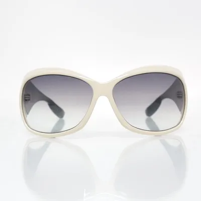 Solglasögon (MQ02-0101B) från Alexander McQueen