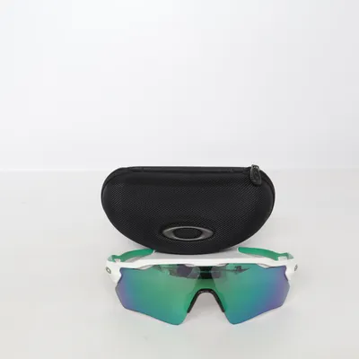 Sports glasses (OO9208) from Oakley