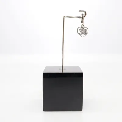 Berlock (30, Pandora birthday charm) från Pandora Silver