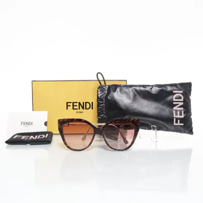 Sunglasses (FE40011U) from Fendi