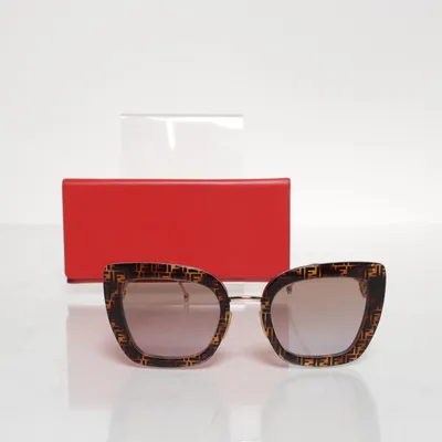 Solglasögon (FF 0408/S) från Fendi